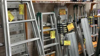🌟在庫豊富！用途に合わせて選べるはしごがいっぱい　工具専門店　スマイルサンタ松本店✨