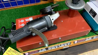 「草刈り刃の救世主」ニシガキ 草刈用8枚刃研磨機 カンタン8P N-841あります。工具専門店 スマイルサンタ松本店
